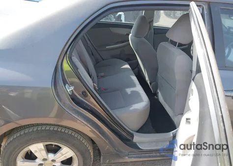 2011 Toyota Corolla Le z USA, uszkodzony, nr VIN JTDBU4EE8B9155757